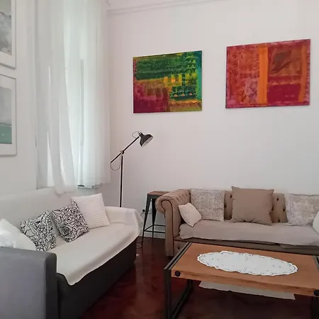 Chic Cozy Quiet Deluxe Citycenter In Astoria With Ac Budapeszt