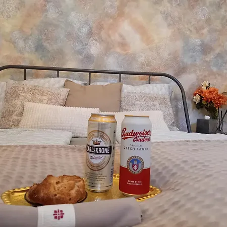 Chic Cozy Quiet Deluxe Citycenter In Astoria With Ac Budapeszt