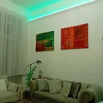 Chic Cozy Quiet Deluxe Citycenter In Astoria With Ac Διαμέρισμα Βουδαπέστη